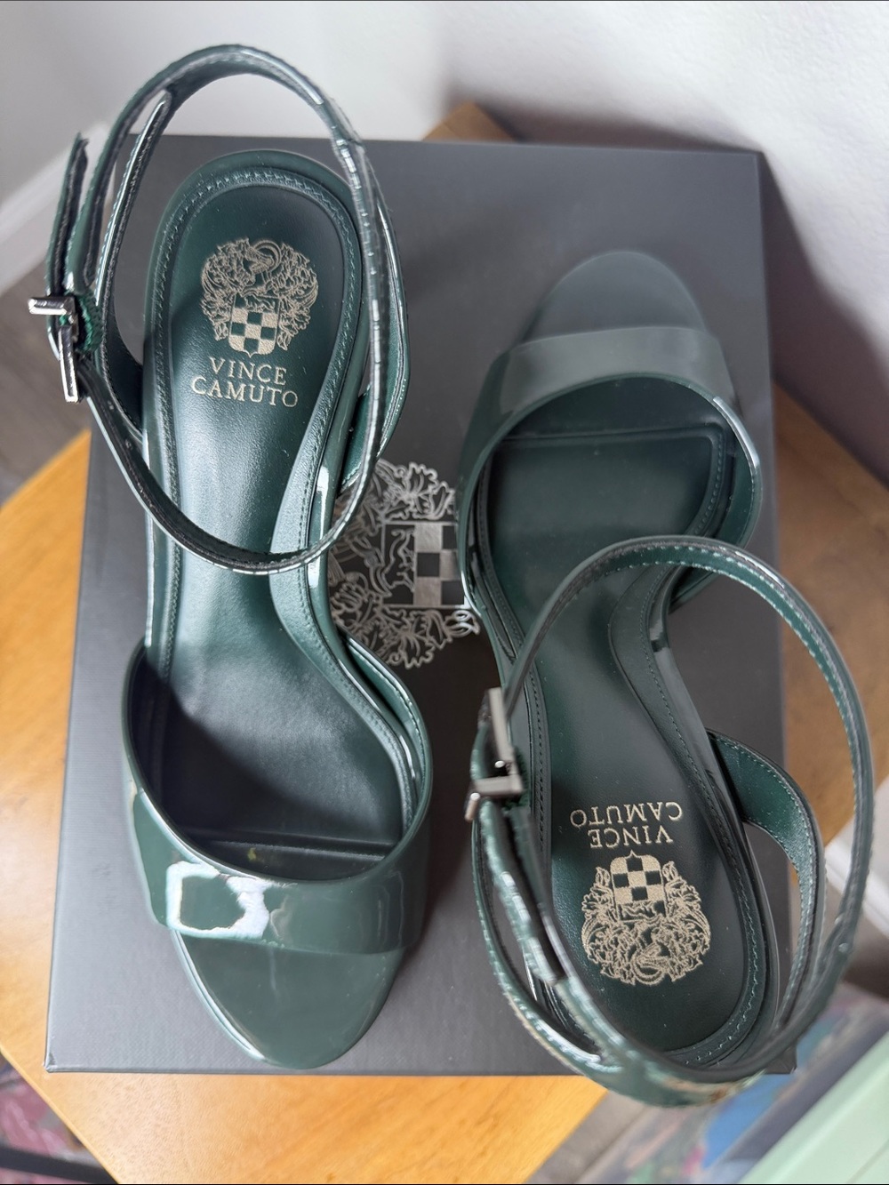 Vince Camuto Emerald Patent Open-Toe Ankle-Strap Heels sz 7.5 - Picture 10 of 12